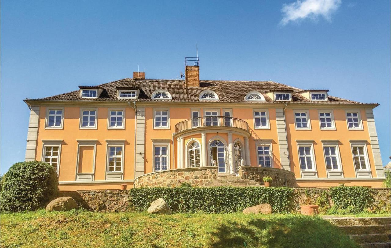 Herrenhaus Lübbenow V Exterior foto